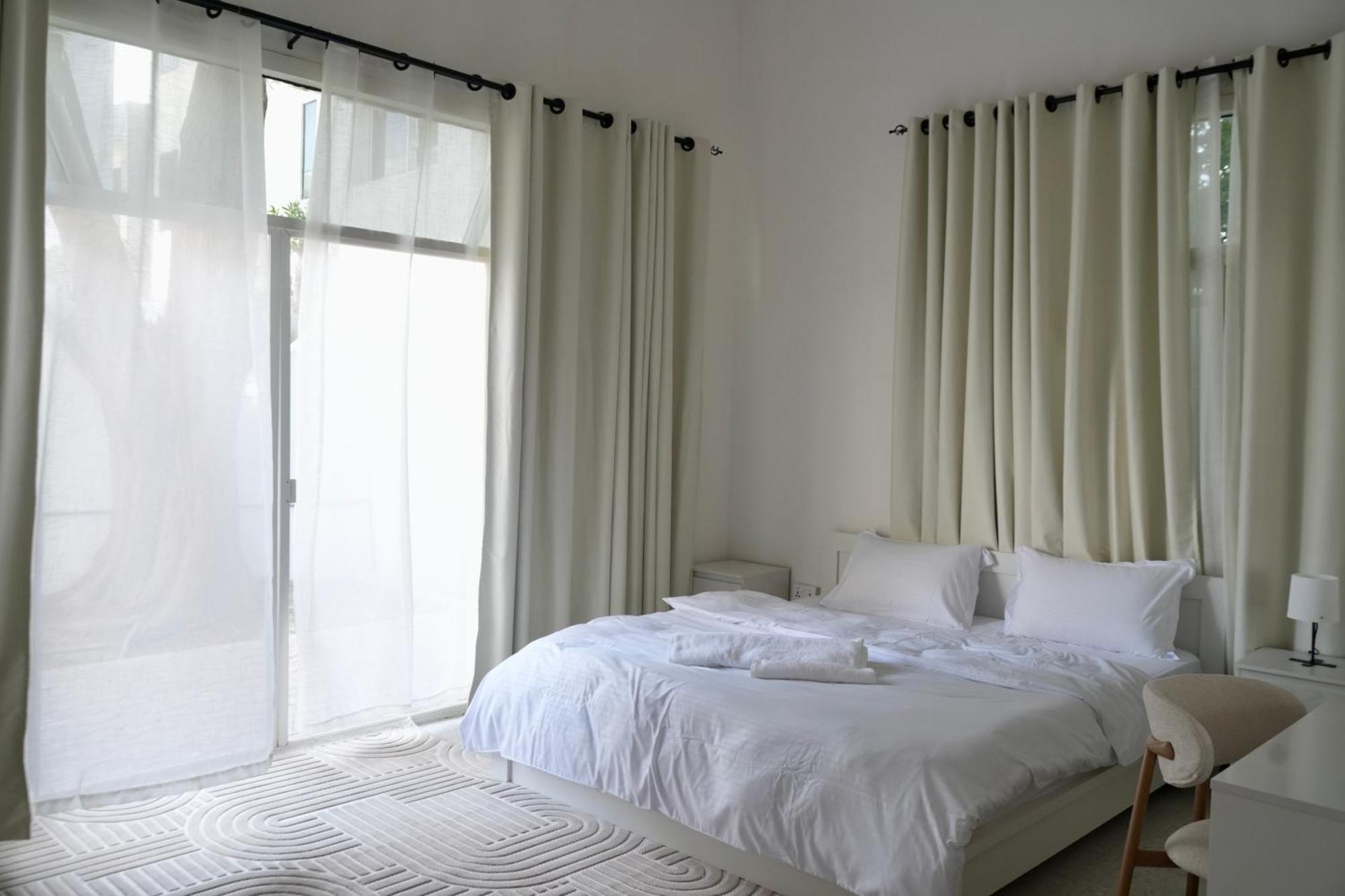 For Rent In 7 Near Corniche